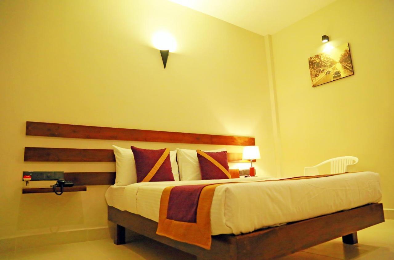 Hive 68 - Hotel And Resorts Negombo Exterior foto